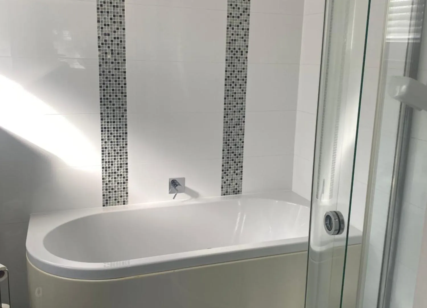 Hotel Autumn House CBG 4*,  Regno Unito