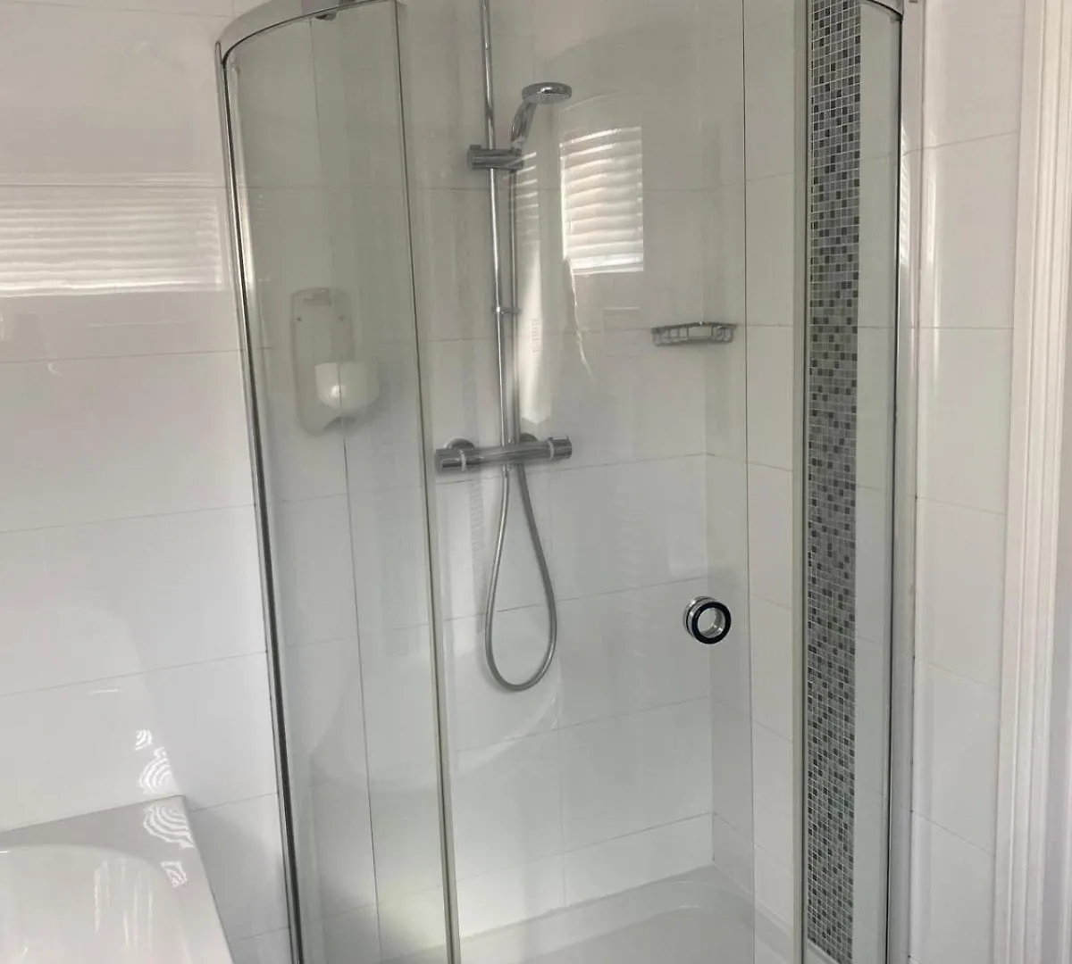 Affittacamere Hotel Autumn House CBG