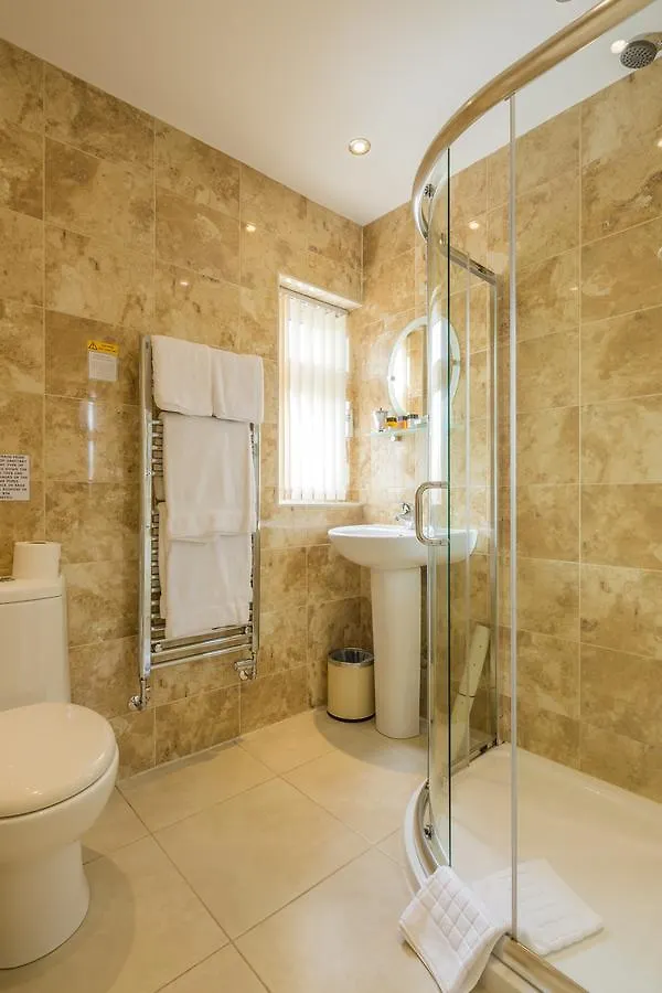 Hotel Autumn House CBG