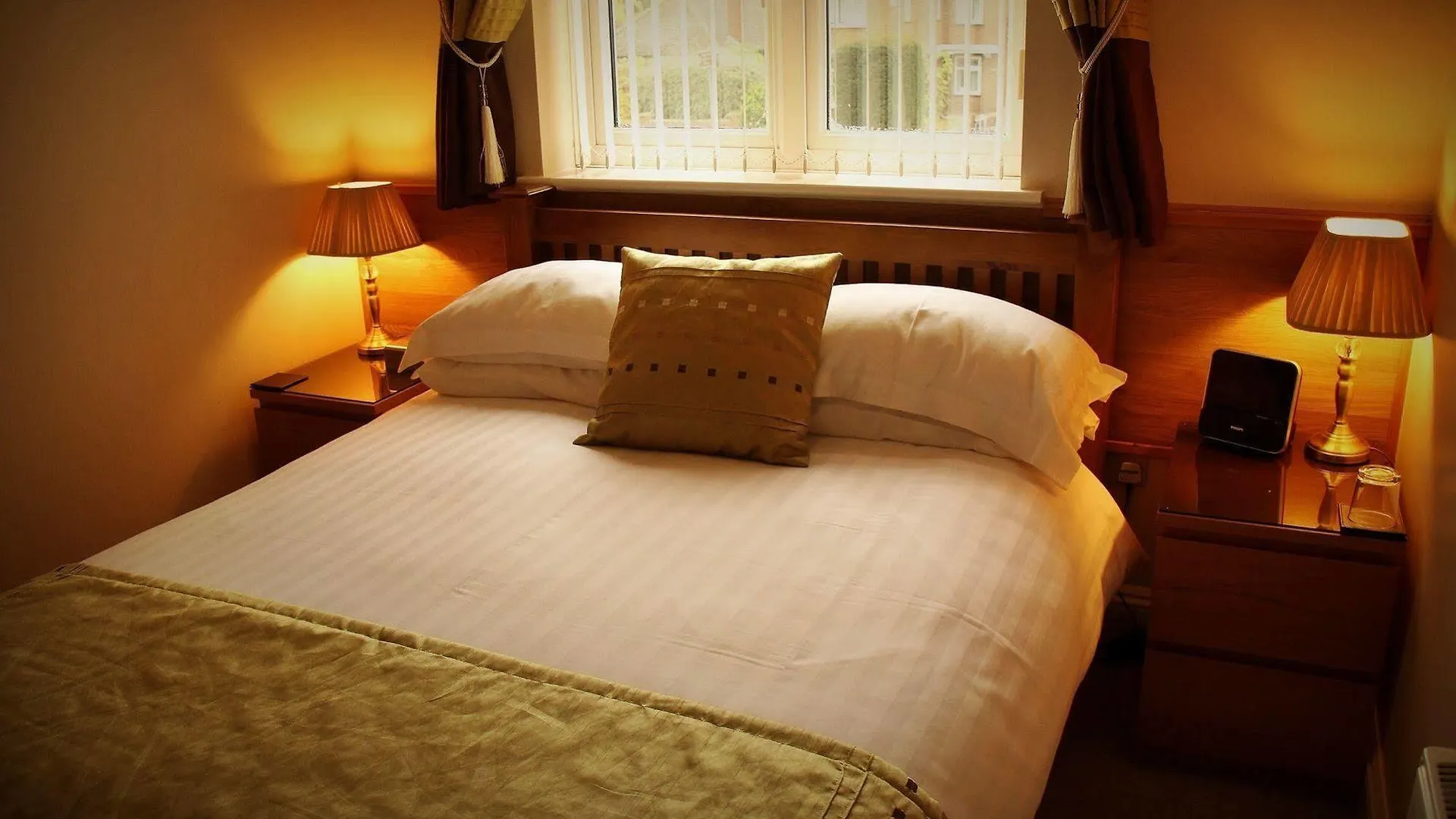 Hotel Autumn House CBG Affittacamere